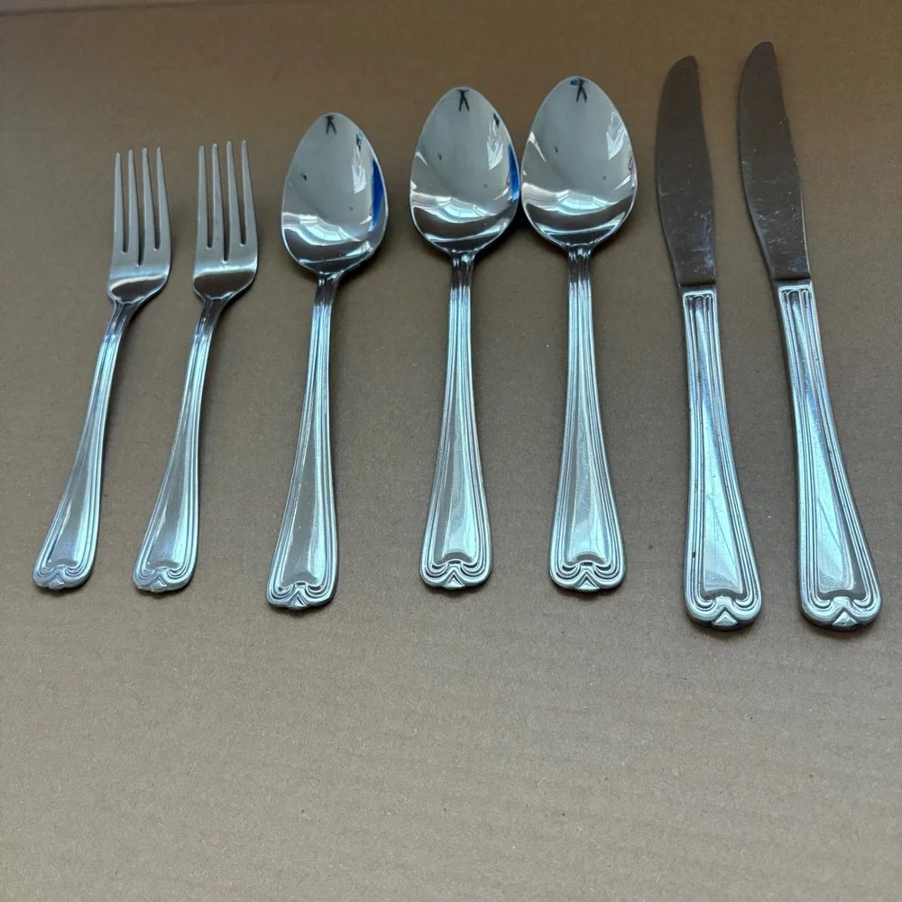 Cambridge Stainless Steel Silverware Set, 7 Pieces, Knives Spoons Forks, China‎